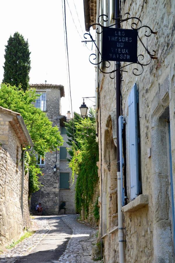 Les Maisons Du O Bed & Breakfast